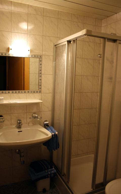 Haus Alpina Otel Kaunertal Oda fotoğraf